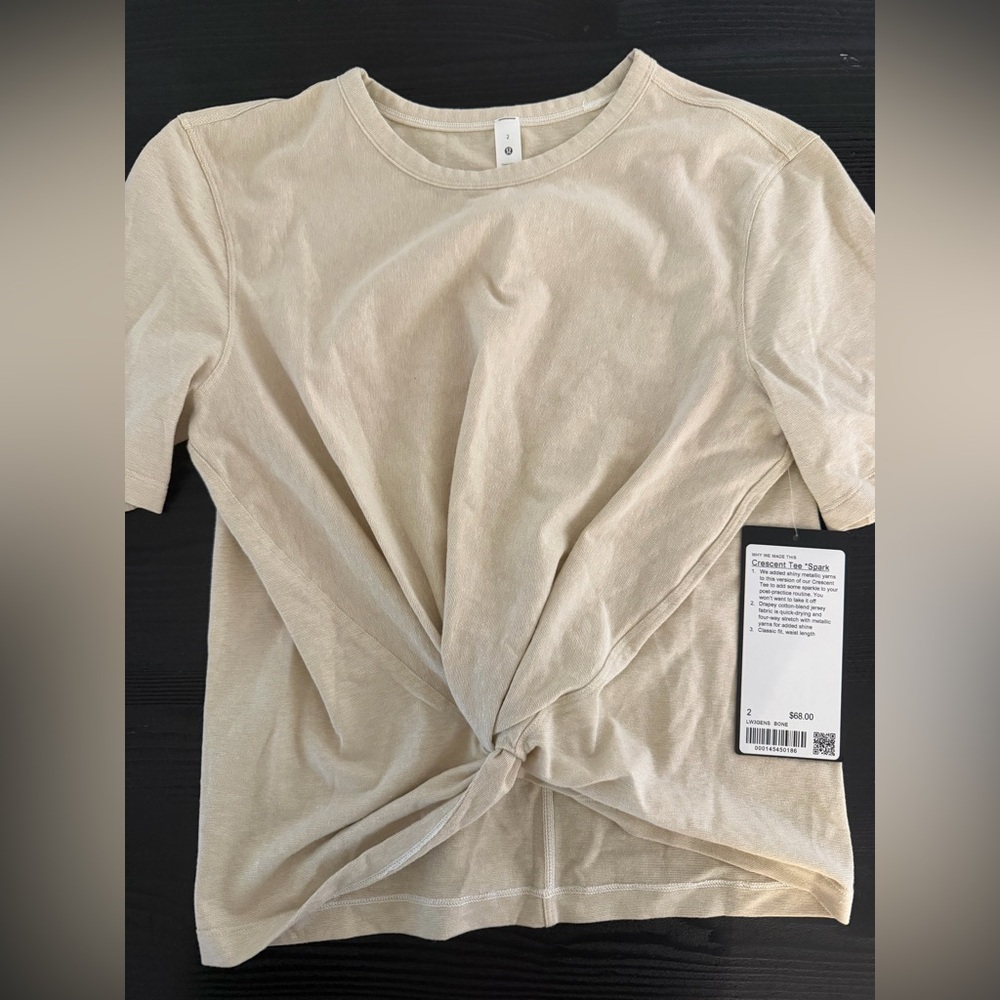 Lululemon NWT 2 Crescent Tee Twist Gold